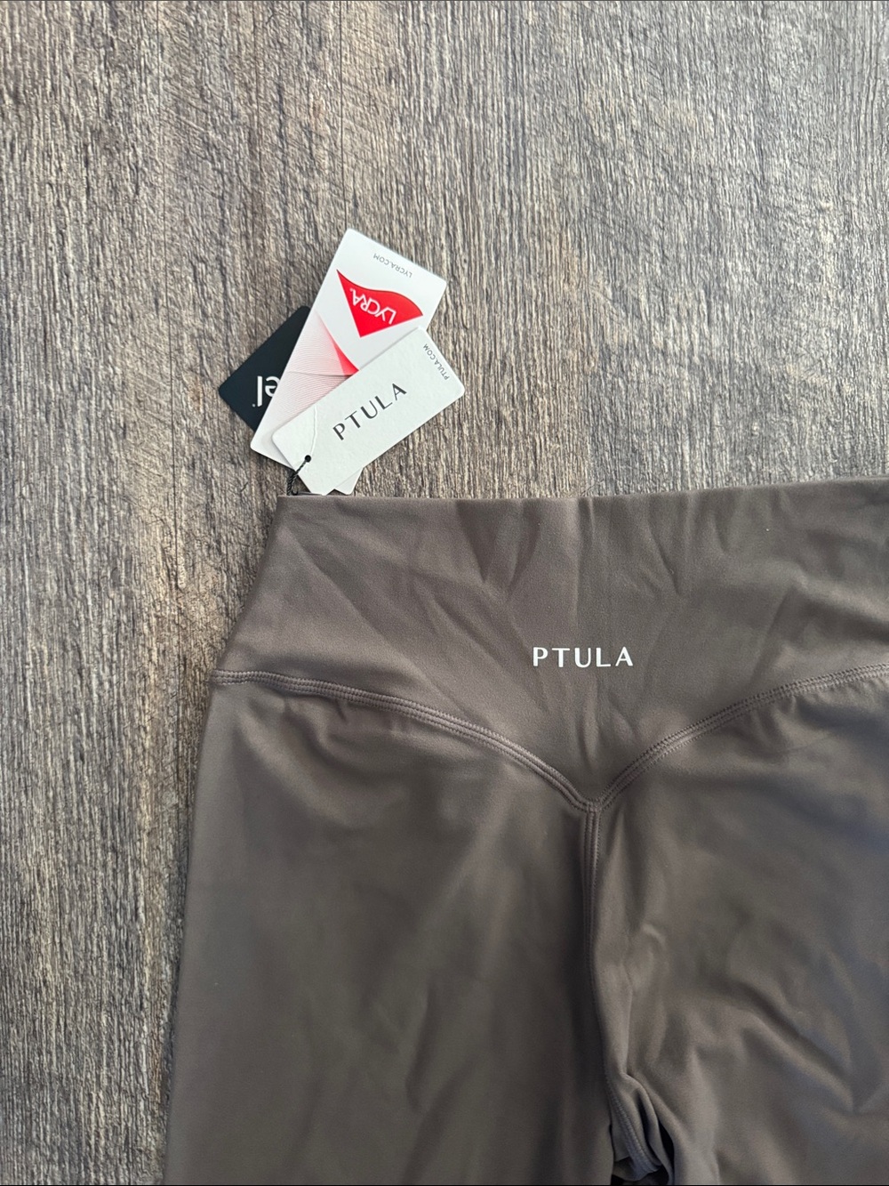 Ptula Gun Metal Gray 25” Leggings - Picture 3 of 6